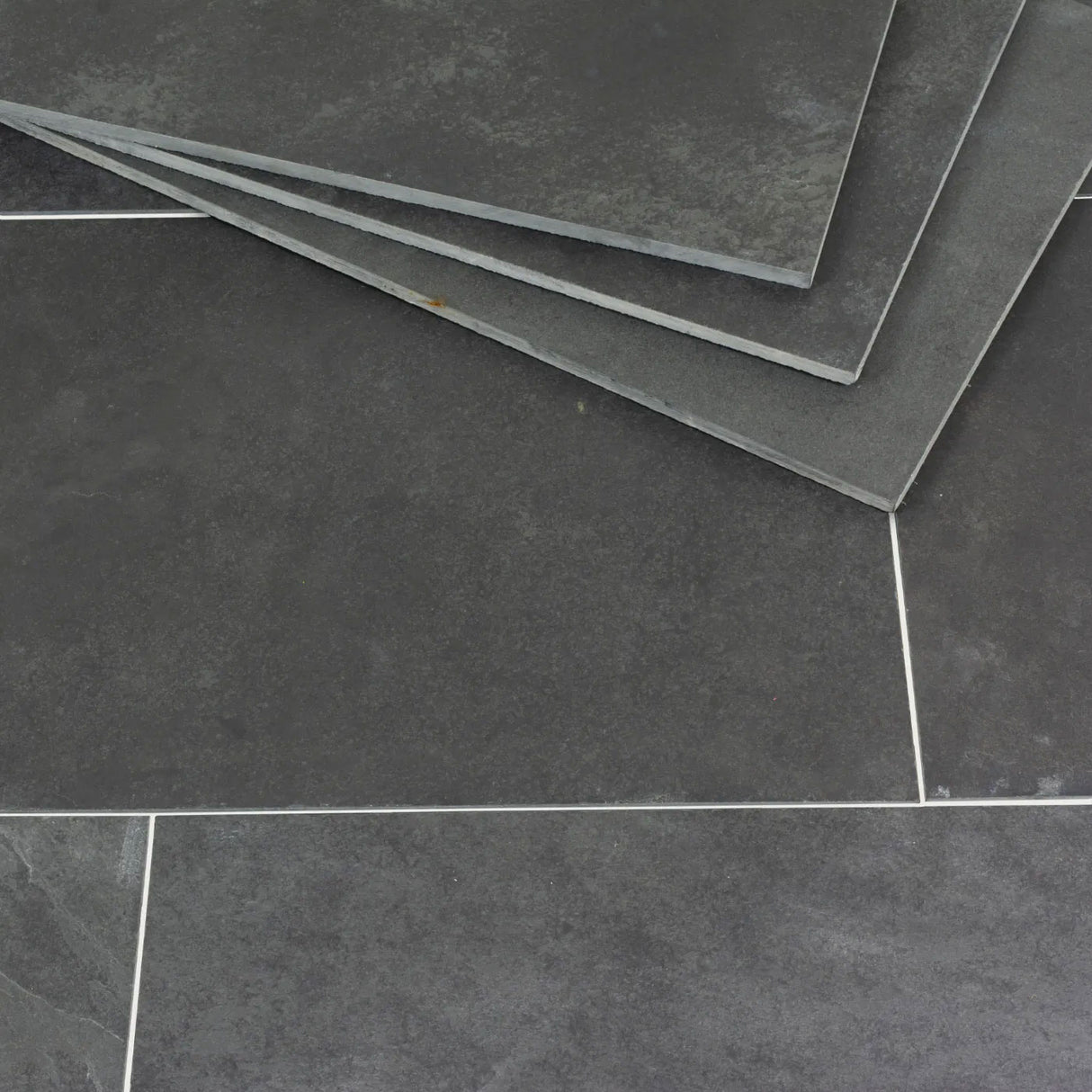 IS Brazilian Black Riven Slate tiles