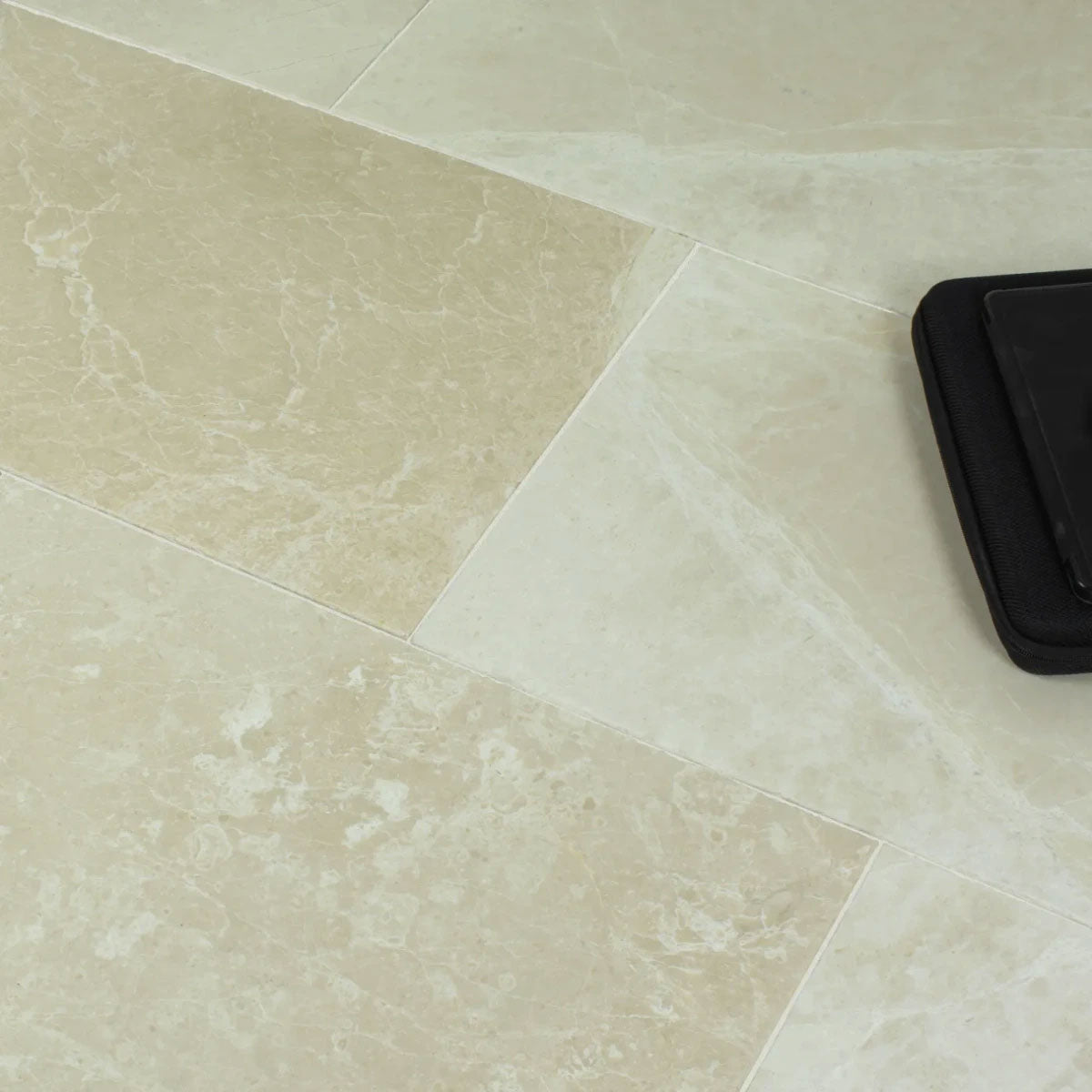 IS Olympus Creme Tumbled Marble tiles
