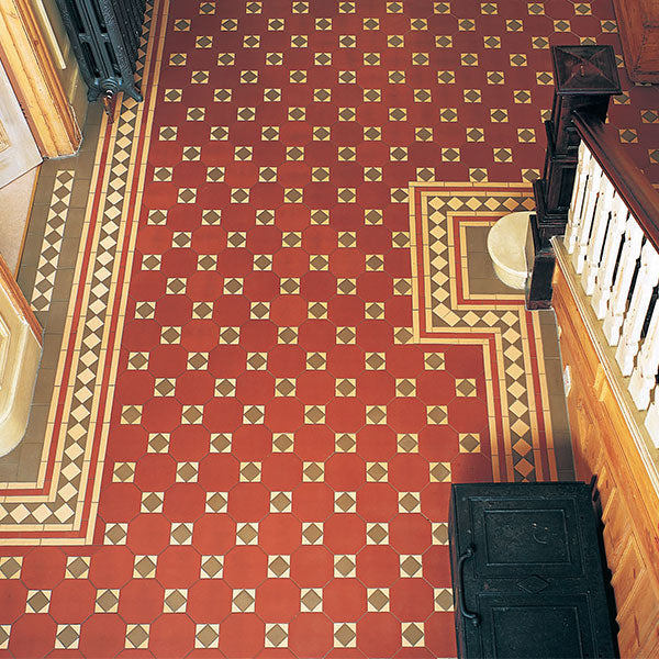 Arundel pattern with Bronte border in Red, Green and Buff