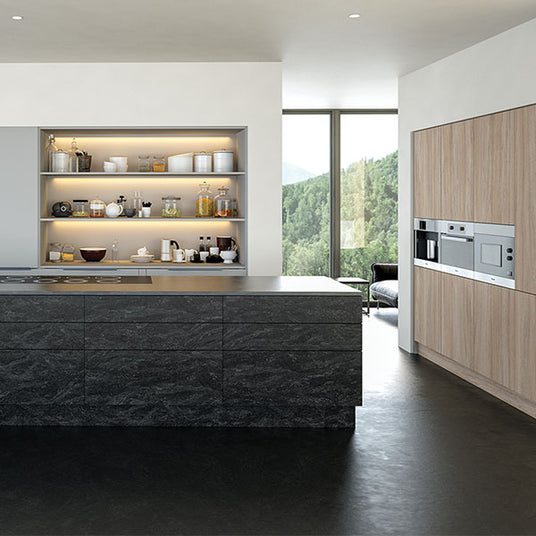 Blossom Avenue Valore Evora Stone Graphite, Smooth Light Grey & Urban Oak Kitchen