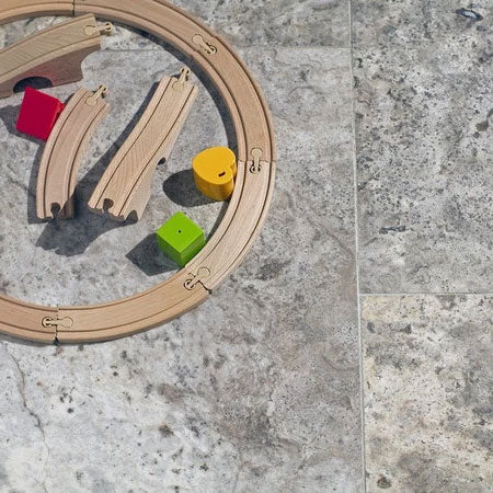 IS Silver Honed & Filled Travertine