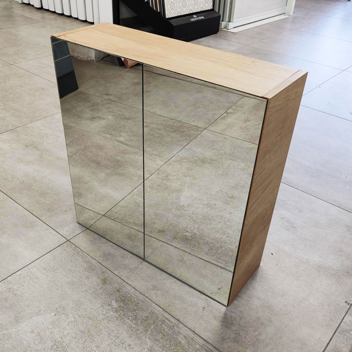 Mereway 2 Door Mirror Cabinet 610 x 600mm