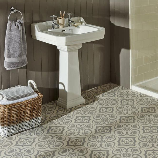 Odyssey Knightshayes Light Grey on Chalk Tiles