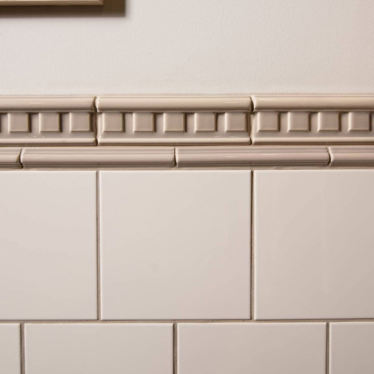 Original Style Dentil Palladian Beige Borders