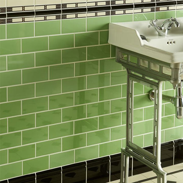 Original Style Glasgow Rose Border on County White