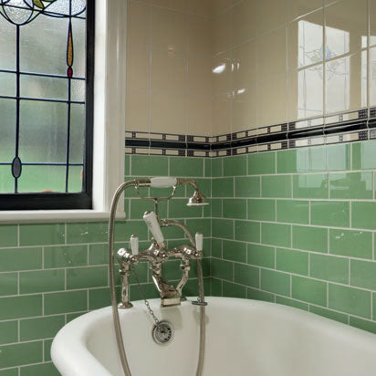 Original Style Glasgow Rose Border on County White