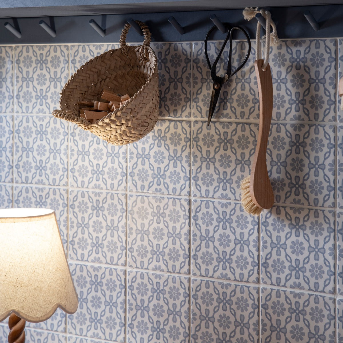 Original Style Jaipur Daisy Tiles