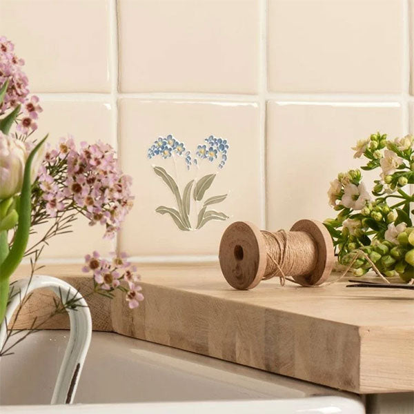 Winchester Classic Floral Tubelined Forget-Me-Not 12.7 x 12.7cm