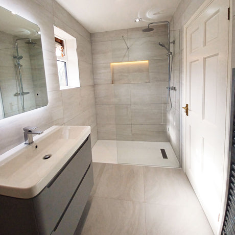 Bathroom redesign by Tabo in Walnut Tree, Milton Keynes