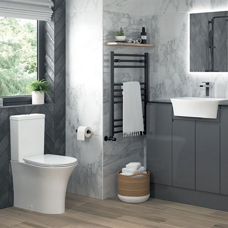 Tabo Forma Straight Ladder - Matt Black