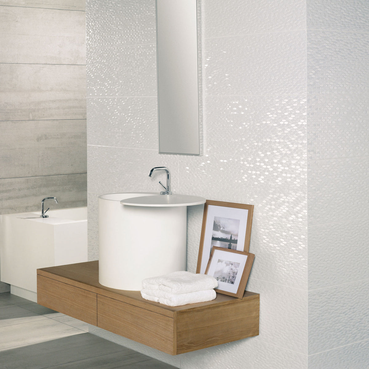 Grespania Futura Nacar wall tiles