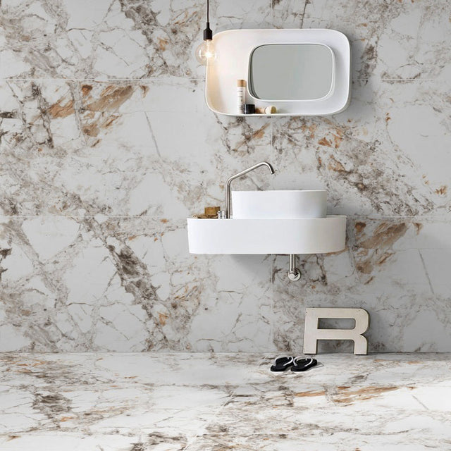 Oris White tiles on walls and floor