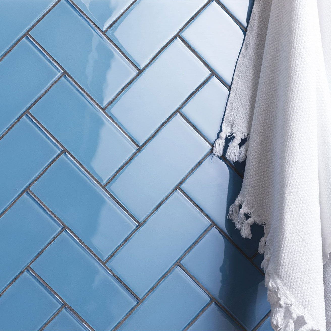 Spectrum Glass Stream Clear Glass Tiles