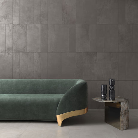 Unicom Starker Oxid Silver & Titanium (on floor)