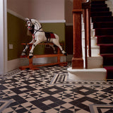 Braemar pattern in Black and White with a border based on Bronte