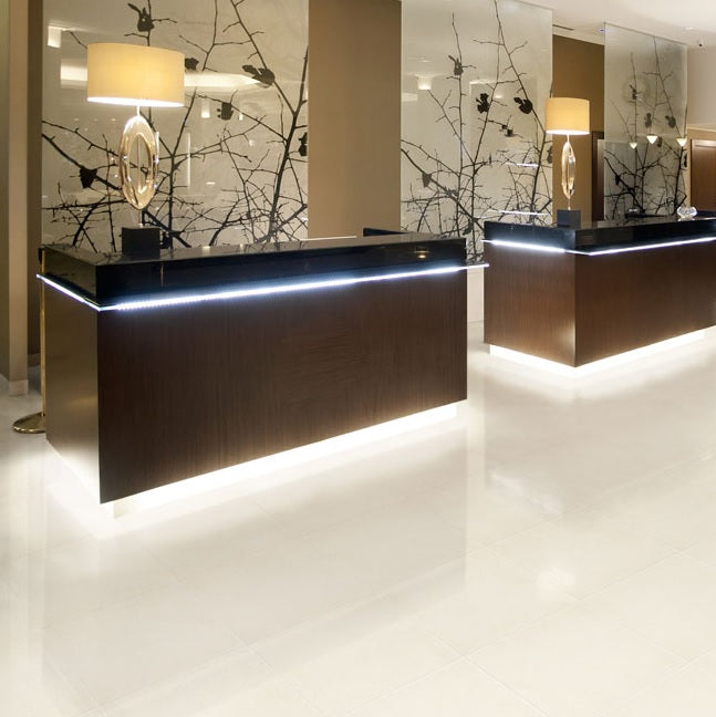 Grespania Meteor Polished Blanco setting