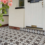 Lambeth pattern with Simple Border 3 in Black, Grey and Dover White