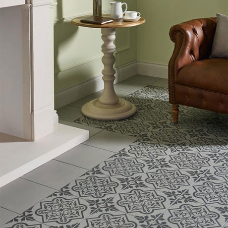 Odyssey Pentillie Dark Grey on Grey setting