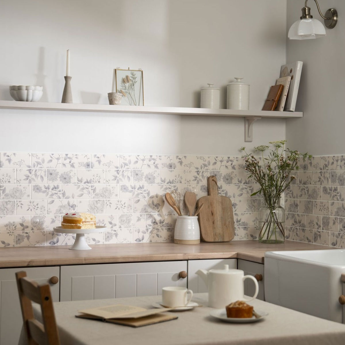 Original Style Cottage Garden Brickbond Blue Panels