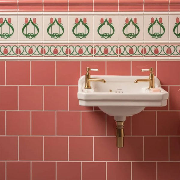 Original Style Elysée on Vintage White Tile