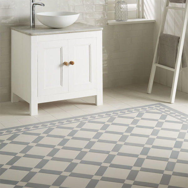 Original Style Falkirk Pattern (White & Dover Grey)