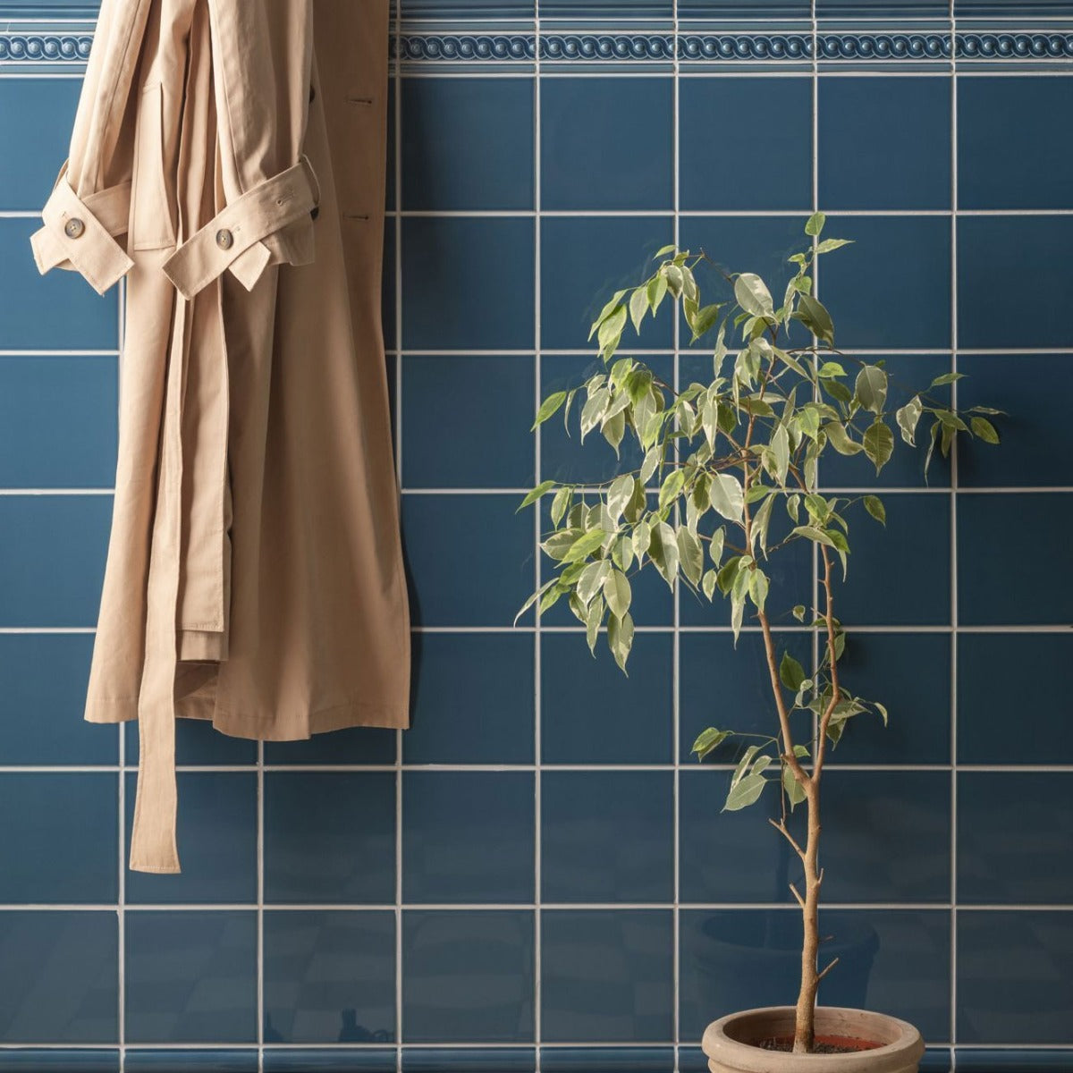 Original Style Scroll Baroque Blue Borders