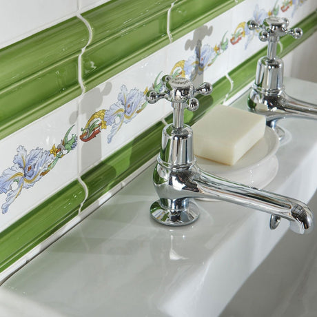 Original Style Victoria Pavillion Green Borders