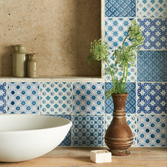 Winchester Residence Chateaux Papyrus tiles setting